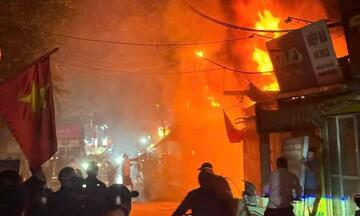 Hà Nội: Liên tiếp xảy ra hai vụ cháy trong đêm