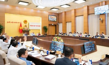 Thông qua Nghị quyết công bố kết quả bầu cử Đại biểu Quốc hội khóa XVI