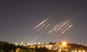 Iran sử dụng tên lửa tầm bắn 4.000 km