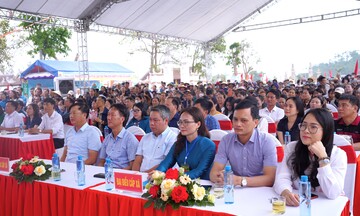 Nghệ An: Sôi nổi Lễ hội đền Thanh Liệt 