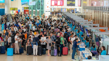 Vé máy bay, tàu hỏa dịp lễ 30/4 - 1/5: Nhiều chặng 'cháy vé'