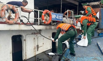 Xử lý kịp thời sự cố chìm tàu tại Cảng Quốc tế Long Sơn