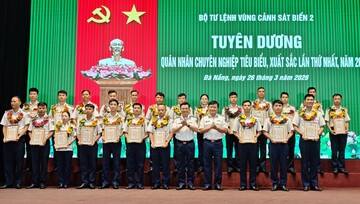 Tôn vinh gần 100 quân nhân chuyên nghiệp tiêu biểu, xuất sắc