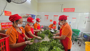 Hà Nội: Tăng cường quản lý, bảo đảm an toàn thực phẩm bữa ăn bán trú