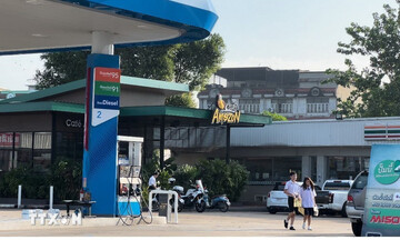 Thủ tướng Thái Lan xin lỗi về thiếu sót trong quản lý khủng hoảng nhiên liệu