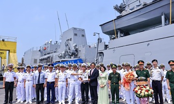 Tàu tự vệ trên biển Nhật Bản thăm hữu nghị Đà Nẵng