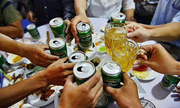 Lào Cai tăng cường chấp hành quy định cấm sử dụng rượu, bia với cán bộ