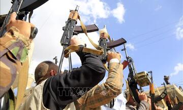 Lực lượng Houthi cảnh báo phong tỏa eo biển Bab al-Mandab