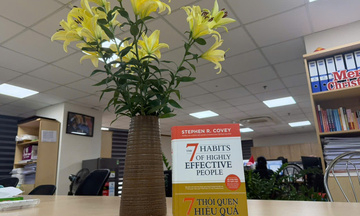 7 thói quen hiệu quả: Từ tự chủ cá nhân đến kiến tạo giá trị bền vững