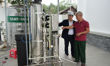 Cựu quân nhân với mô hình hiệu quả sử dụng điện mặt trời áp mái
