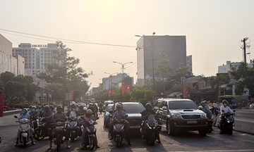 Dự báo thời tiết TP. Hồ Chí Minh 5/4: Duy trì nhiệt độ trên 35 độ