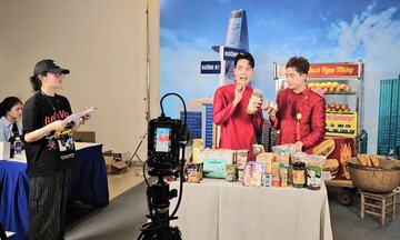 Hàng Việt vươn ra 'biển lớn' từ những đơn hàng nhỏ