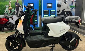 VinFast Amio: Xe máy điện phù hợp học sinh, người nội trợ