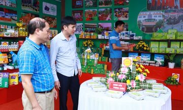 Tôn vinh đặc sản địa phương trong không gian Lễ hội Đền Hùng