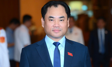 Ông Trịnh Việt Hùng giữ chức Bộ trưởng Bộ Nông nghiệp và Môi trường