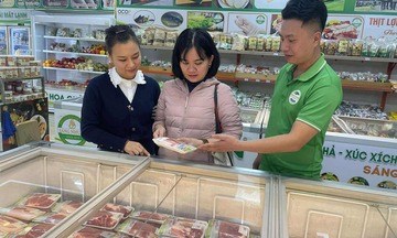 Mô hình lợn thảo dược mở lối cho thương hiệu Sáng Nhung