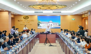 Các ngân hàng đồng thuận giảm lãi suất, thúc đẩy tăng trưởng kinh tế