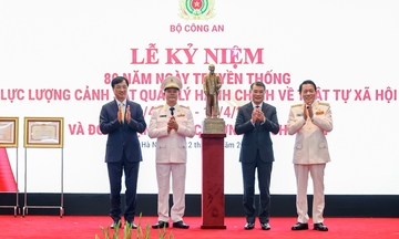 Thủ tướng: Đổi mới quản trị, nâng cao chất lượng phục vụ người dân, doanh nghiệp