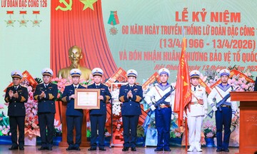 Lữ đoàn Đặc công Hải quân 126 đón nhận Huân chương Bảo vệ Tổ quốc hạng Nhất
