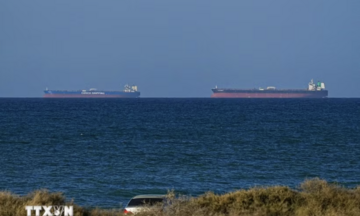 Hải quân Mỹ phong tỏa Hormuz, Iran phản ứng cứng rắn