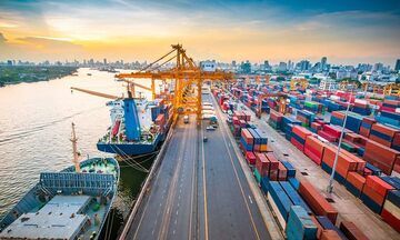 Infographic | Bộ Công Thương sửa đổi hàng loạt thủ tục xuất nhập khẩu