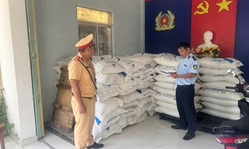 Đà Nẵng: Phát hiện 6 tấn đường tinh luyện Thái Lan nhập lậu