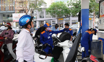 Giá dầu giảm sâu gần 2.000 đồng, dầu diesel không quá 31.041 đồng/lít