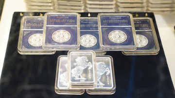 Giá bạc hôm nay 18/4/2026: Bạc hồi phục