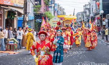 Thành phố Huế: Hàng ngàn người tham gia khai hội Điện Huệ Nam