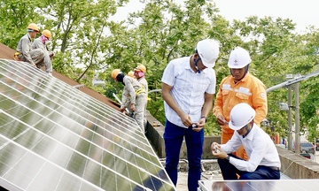Điện mặt trời áp mái lên ngôi giữa cao điểm mùa nắng nóng