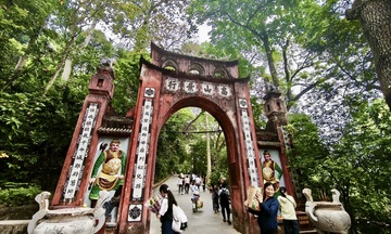 Tháng Ba, về Đất Tổ nghe truyền thuyết trăm trứng vọng ngàn năm