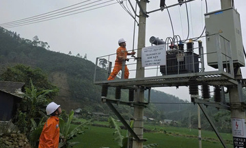 Lào Cai: Vận hành 6 trạm biến áp, tăng năng lực cấp điện cho vùng cao