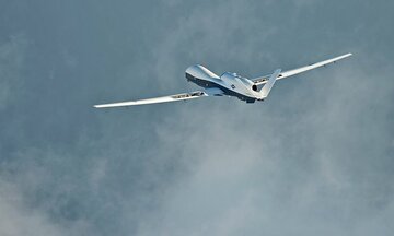 Tin công nghiệp quốc phòng 25/4: Vì sao UAV MQ-4C mất tích ở eo biển Homuz?