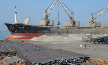 Quảng Ngãi tăng tốc liên kết công nghiệp – logistics