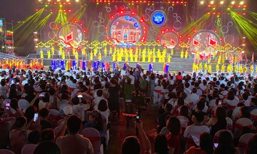 Mãn nhãn khai mạc du lịch Cửa Lò năm 2026