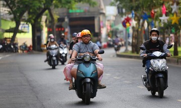 Dự báo thời tiết TP. Hồ Chí Minh 27/4: Nắng gắt, tối có mưa dông