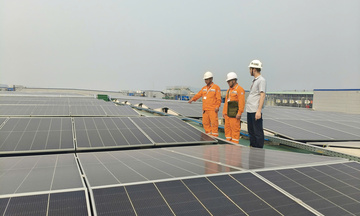 Từ ‘điện khí hóa’ của Lê-nin đến Nghị quyết 70: Việt Nam không chệch đường 