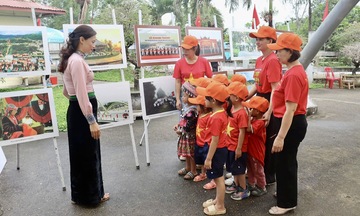 Triển lãm ảnh Chiến thắng Điện Biên Phủ  tái hiện 'mốc vàng' lịch sử