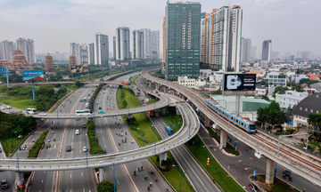 TP. Hồ Chí Minh khẳng định vị thế trung tâm công nghiệp, thương mại lớn nhất cả nước