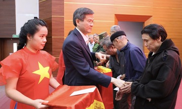 Lãnh đạo Đảng, Nhà nước thăm, tặng quà gia đình chính sách tại Lai Châu