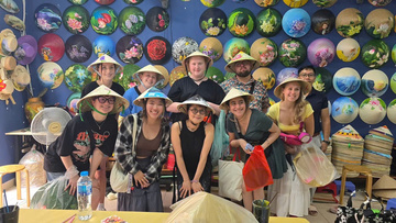 Nón lá Việt Nam 'cháy hàng', doanh nghiệp đẩy mạnh sản xuất