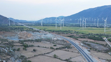 Khánh Hòa ‘chuyển mình’ thành trung tâm năng lượng quốc gia