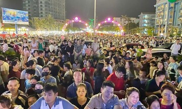 Du lịch Cửa Lò bội thu dịp lễ 30/4-1/5, ước đạt 300 tỷ đồng
