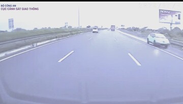 Tài xế taxi đi ngược chiều trên cao tốc bị phạt 35 triệu