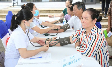 Người dân được khám sức khỏe định kỳ miễn phí từ năm 2026