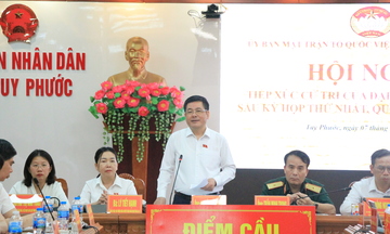 Phó Chủ tịch Quốc hội Nguyễn Hồng Diên tiếp xúc cử tri Gia Lai