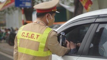 Cảnh sát giao thông xử lý 1.759 lái xe vi phạm nồng độ cồn