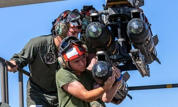 Tin công nghiệp quốc phòng 9/5: Ukraine dùng tên lửa 'giá rẻ' chặn UAV