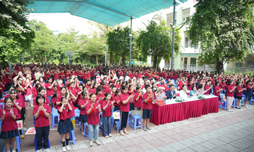Khởi động chiến dịch cộng đồng ‘Vì một kỷ nguyên cao khỏe’