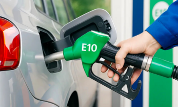 Giá xăng sinh học E10 cao nhất không quá 25.120 đồng/lít
